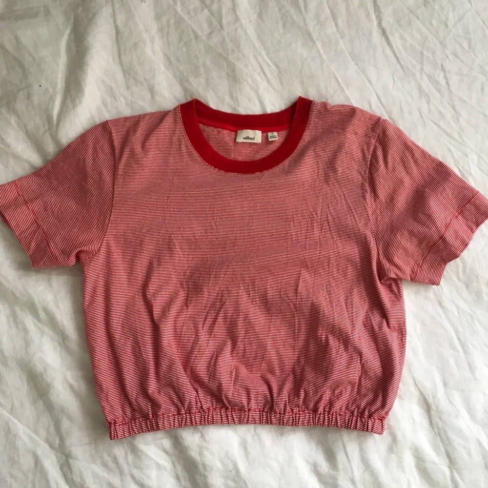 RED CROP TOP